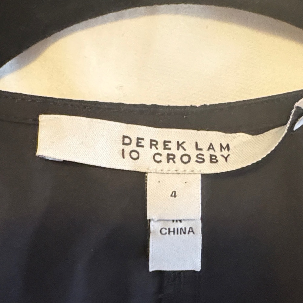 10 Crosby Derek Lam Black Sleeveless Ruched Snap-Front Crop Top - Picture 2 of 3